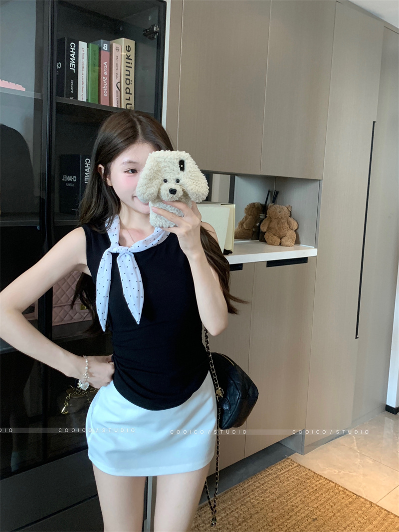 Women's Summer Two-Piece Set Sleeveless Black Vest and White Skirt
