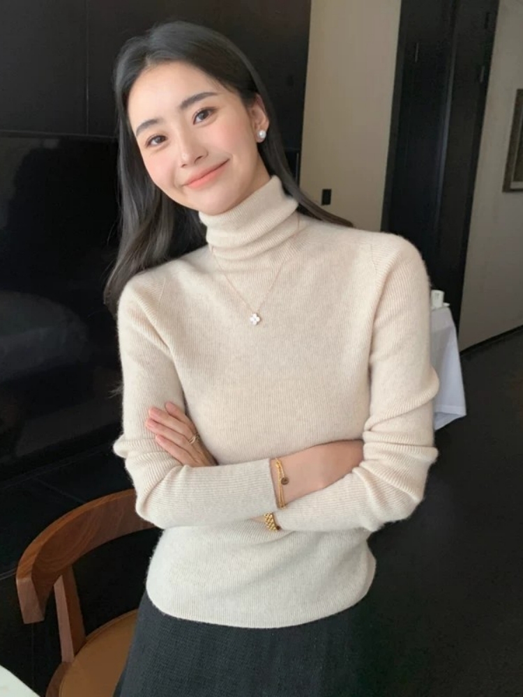 Women's Turtleneck Knit Sweater Slim Fit Solid Color Long Sleeve Pullover - Image 4