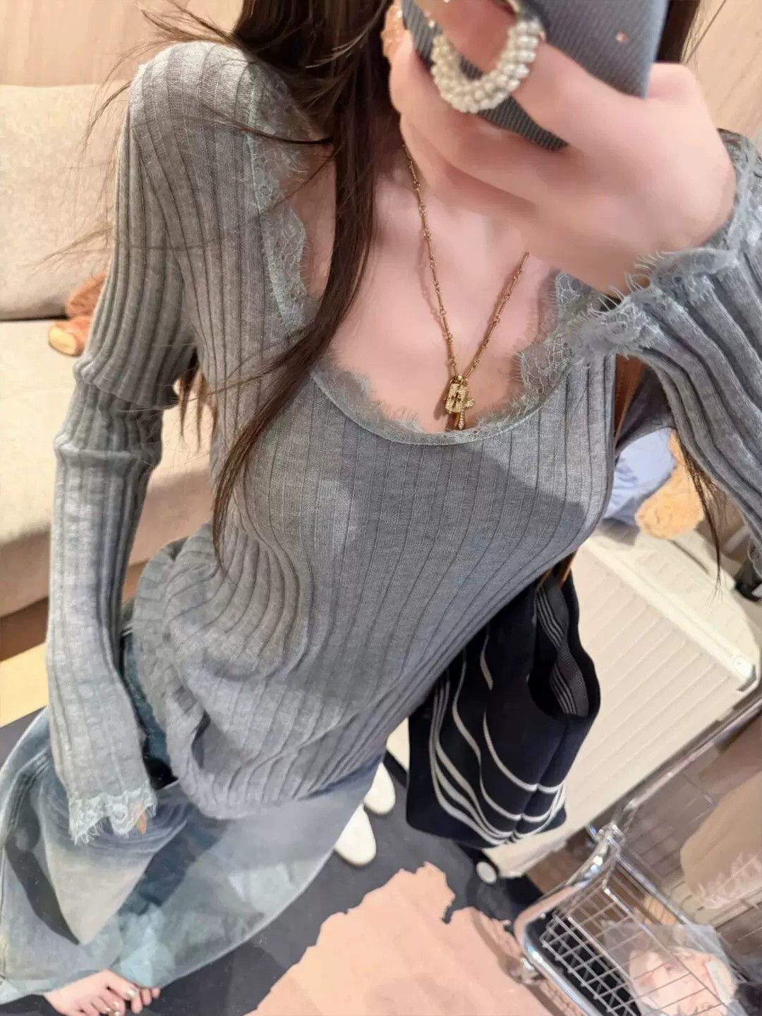 Korean Style Lace Trim U-Neck Long Sleeve Knit Sweater for Women Fall Elegant Base Layer Top - Image 3